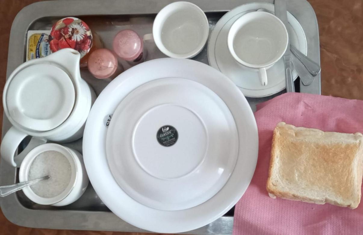 Hira Guest House Карачи Экстерьер фото