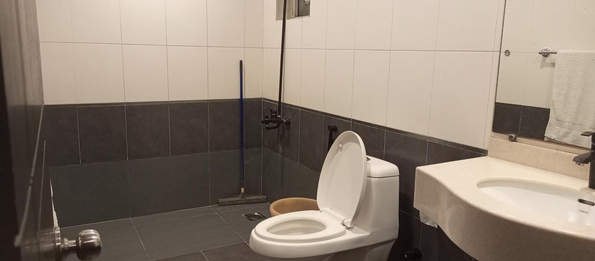 Hira Guest House Карачи Экстерьер фото